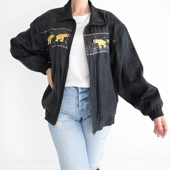 Vintage  Shiy Black with Gold Elephant 100% Silk Jacket Med - Picture 1 of 12